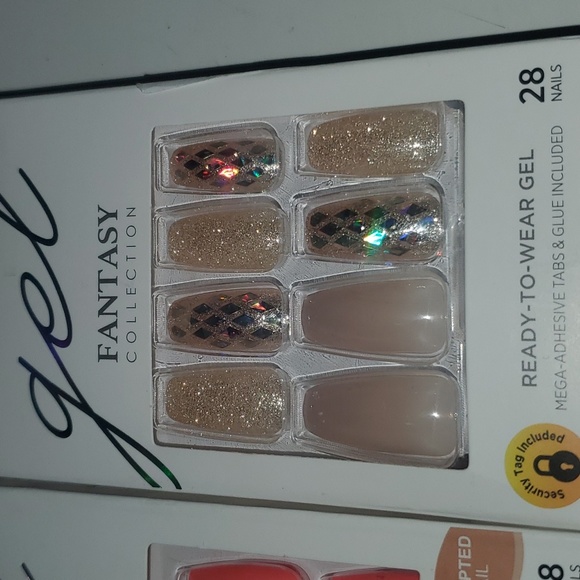 Nails - Picture 3 of 7